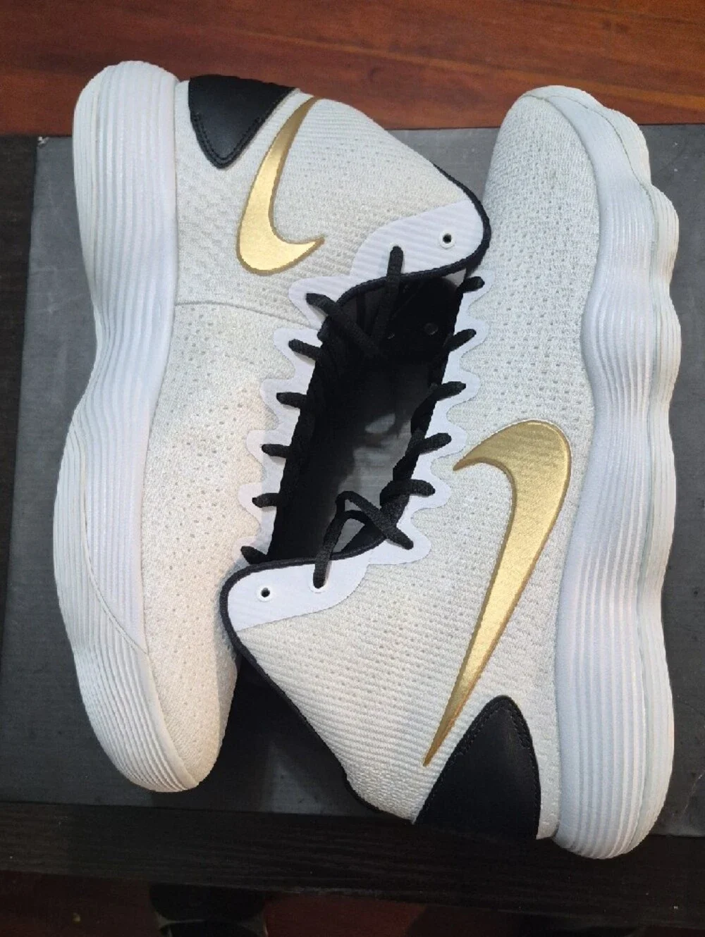 SAMPLE Nike Hyperdunk 